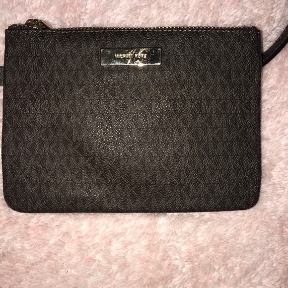 Michael Kors fanny pack - Picture 1 of 5